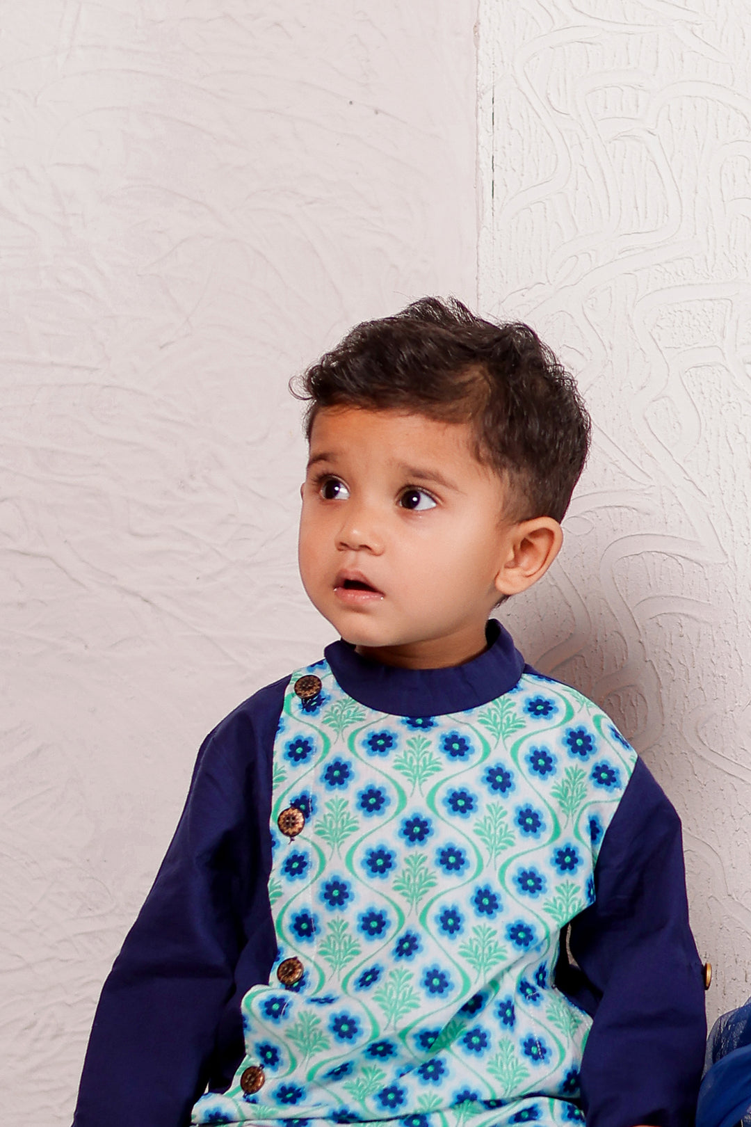 BOYS BLUE FLORAL SIDE BUTTON KURTA WITH PAJAMA (SET OF 2)