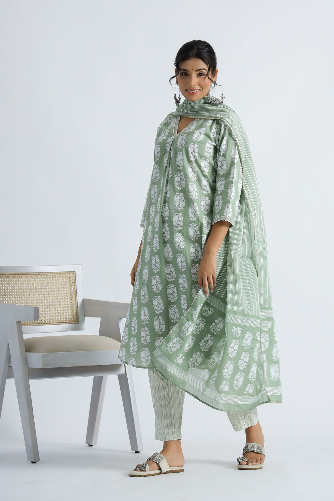 WOMEN A LINE PASTEL GREEN KURTA WITH STRAIGHT PANT AND COTTON DUPATTA (SET OF 3)