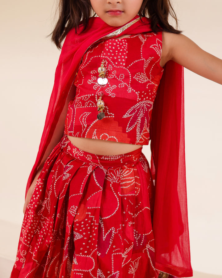 Girls Red Bandhani Print Lehenga Choli Set (Set of 3)