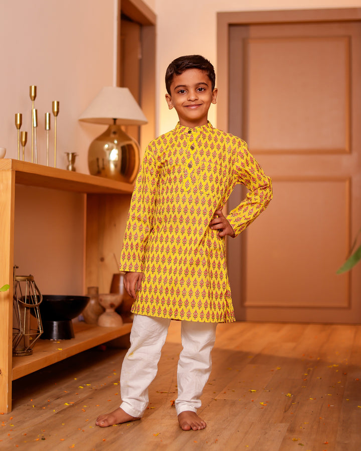 Boys Bright Yellow Floral Booti Printed Cotton Kurta with Pyjama (Set of 2)