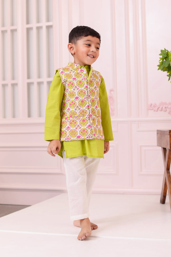 BOYS GREEN PINK FLORAL JACKET WITH GREEN KURTA AND PAJAMA (SET OF 3)