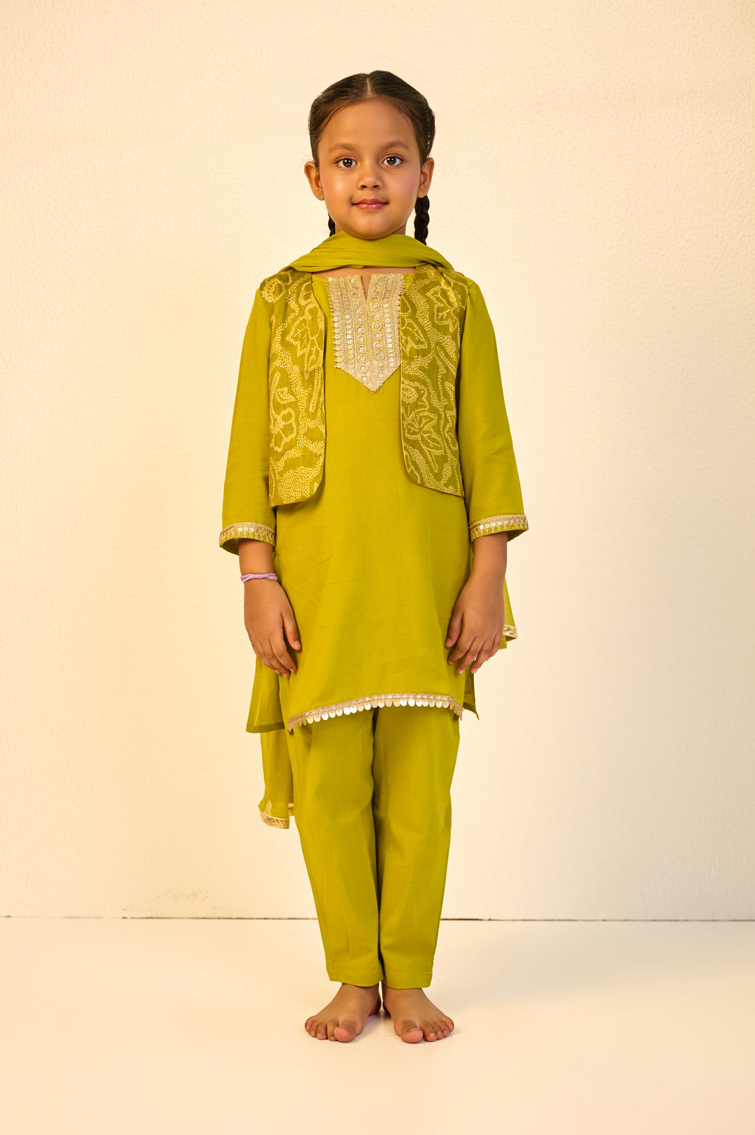 BOYS GREEN MUSLIN JACKET WITH GREEN KURTA AND PAJAMA (SET OF 3) + GIRLS GREEN MUSLIN KURTI PANT WITH SHORT JACKET AND DUPATTA (SET OF 3)