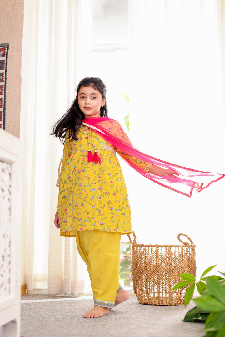 GIRLS YELLOW FLORAL KURTI WITH YELLOW SALWAR AND DUPATTA (SET OF 3)