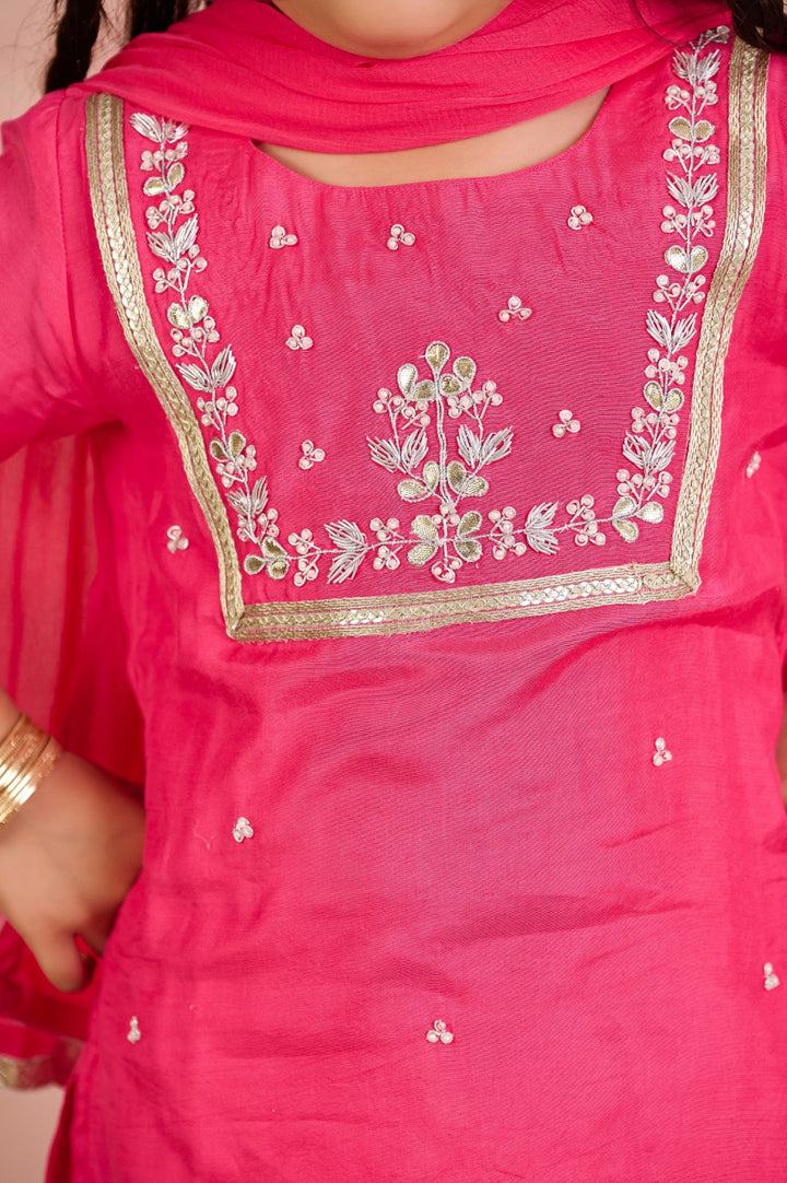 GIRLS PINK MUSLIN GOTA PATTI WORK KURTI WITH SHARARA AND DUPATTA (SET OF 3)
