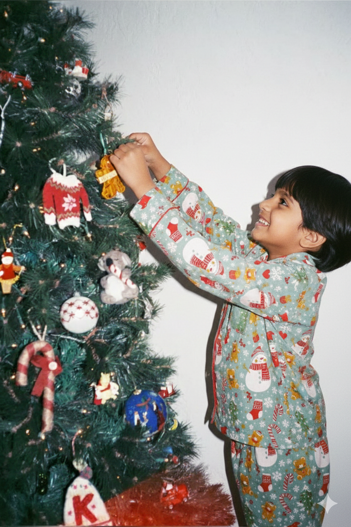 GREEN CHRISTMAS PRINT NIGHT SUIT (SET OF 2)