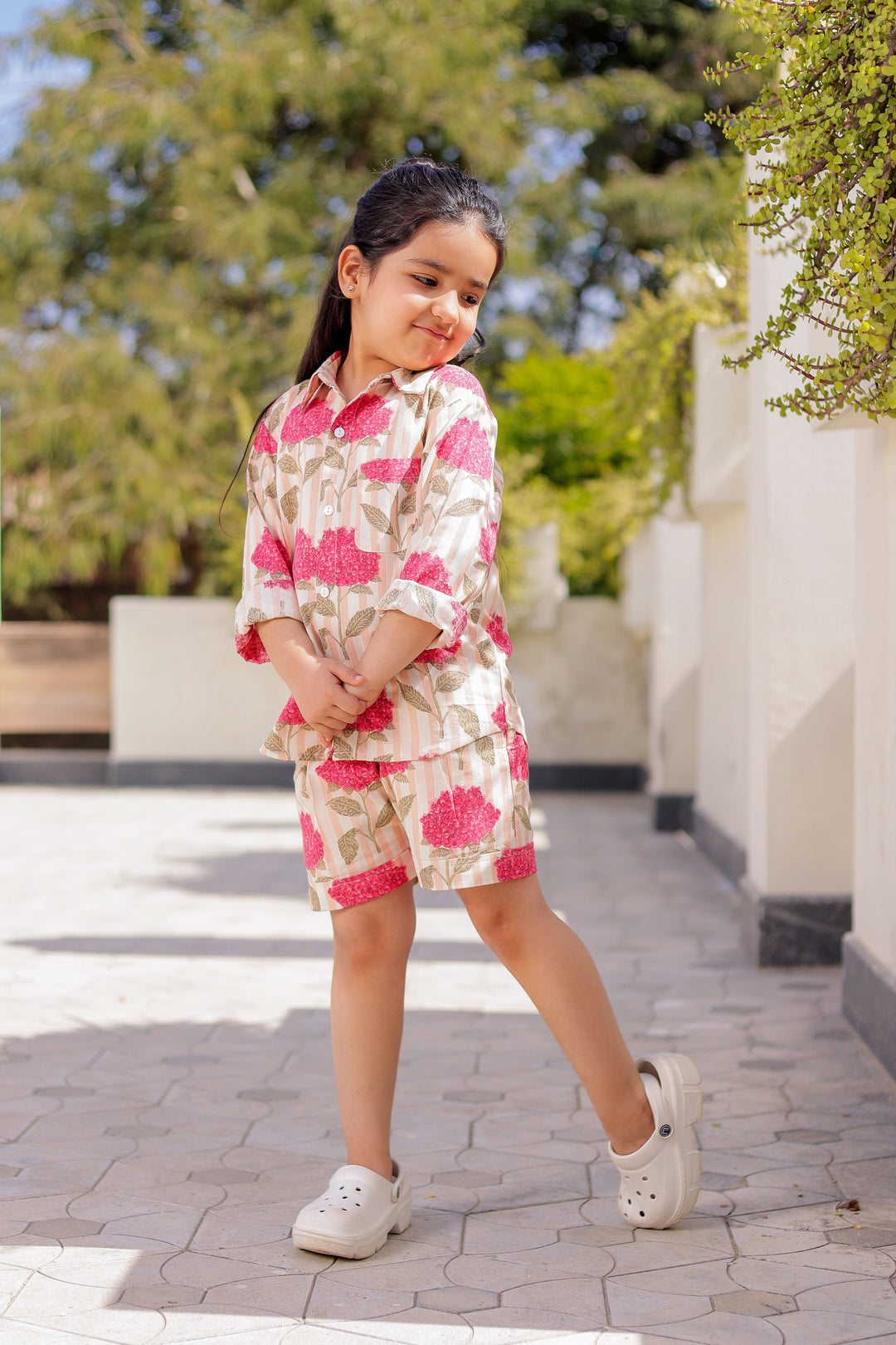 Girls Red Roses Shorts with Shirt – Amber Jaipur Designer