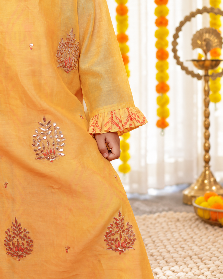GIRLS YELLOW CHANDERI KURTI WITH GOTA PATTI HAND WORK WITH INNER COTTON DRESS (2PC SET)